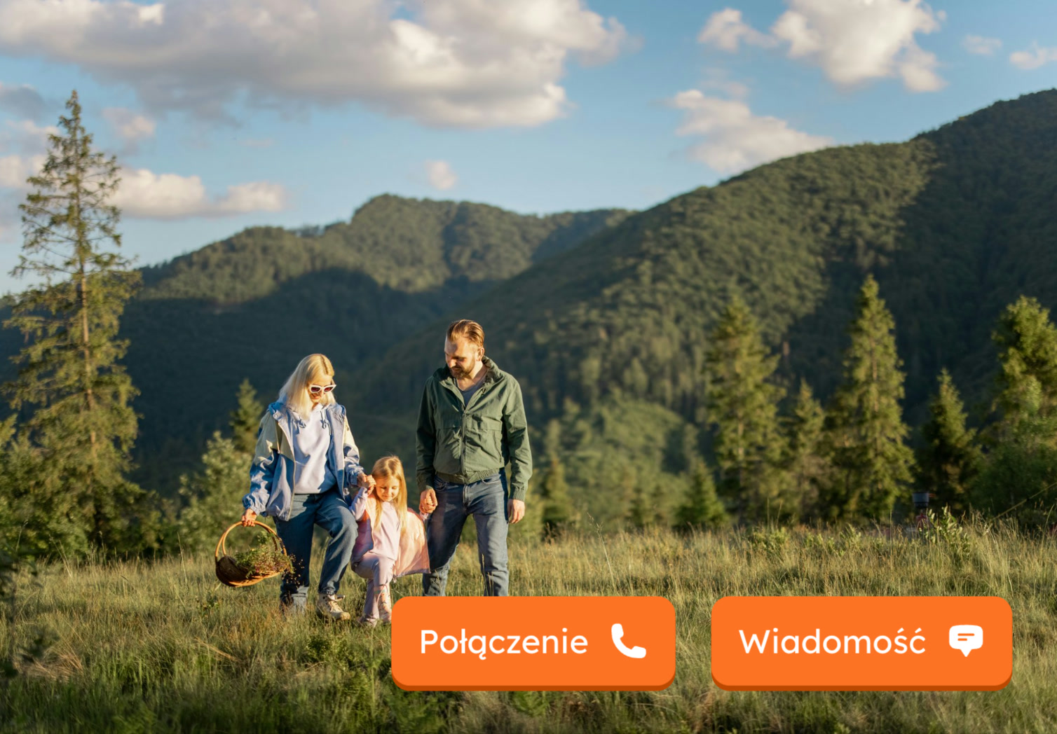 Pokaz zdjęć na tablecie seniora